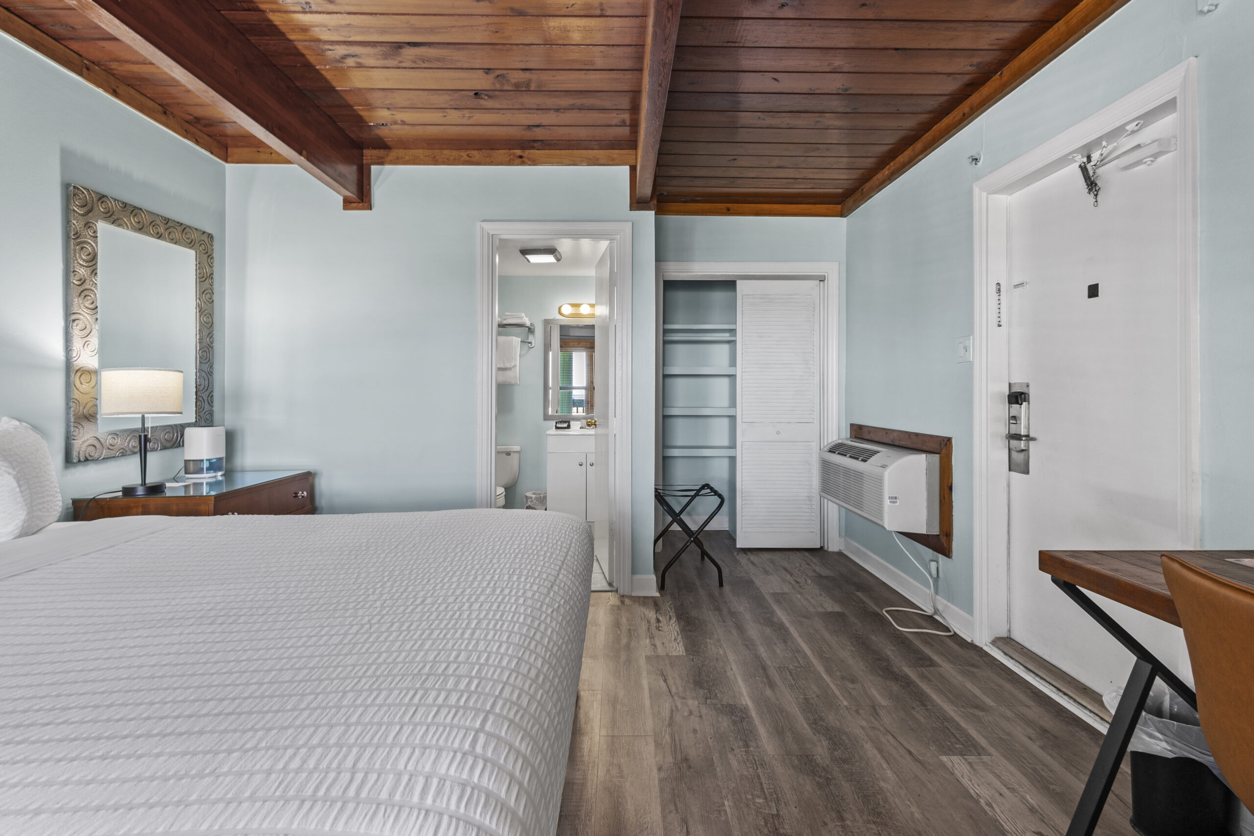 Room 8b