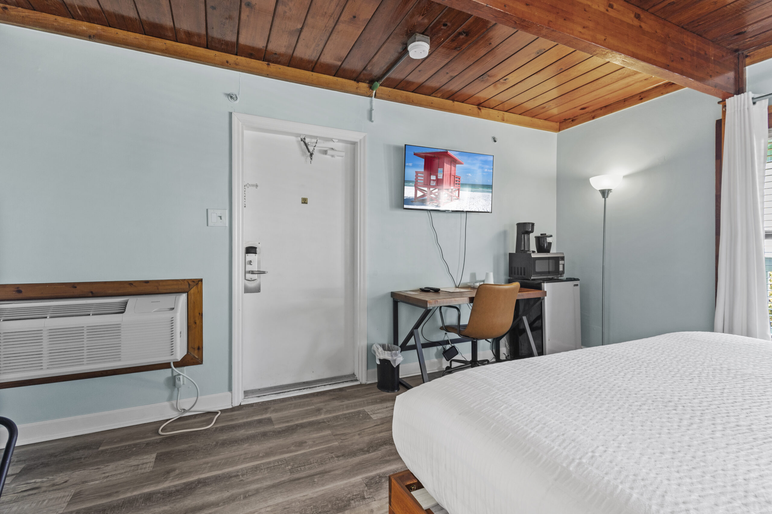 Room 8c